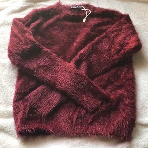 Size 14 girls fury sweater in maroon color, NWT